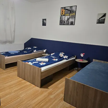 Apartment Orsi / Vendeghaz Kecskemet